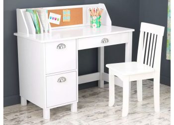 Dreaming Of Kids Desk And Chair Set